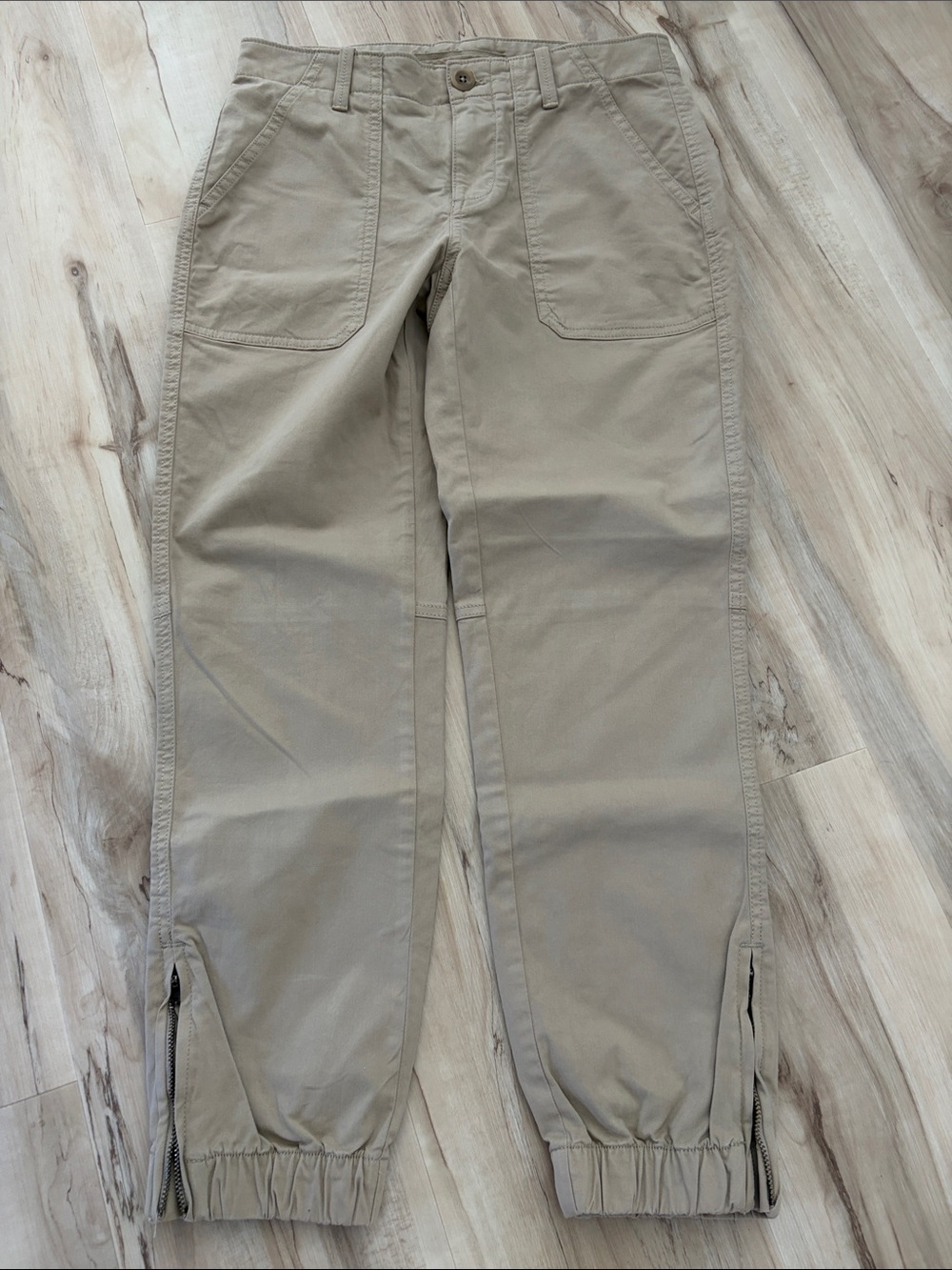 Banana Republic Beige Cargo Jogger Pants